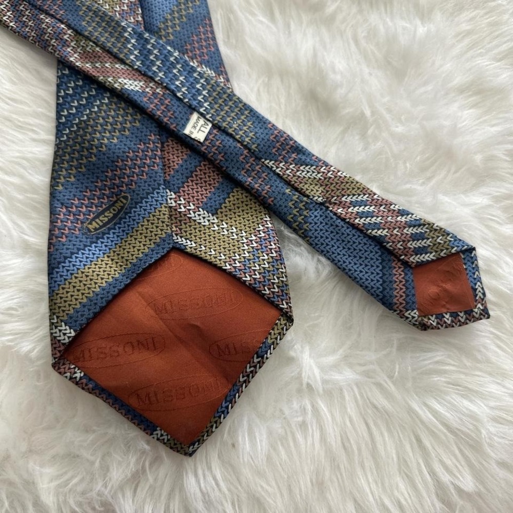 Rad Multicolored Silk MISSONI Tie in Excellent Condition Plaid Geometric Pattern